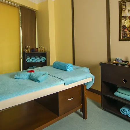 Sea Pearl Hotel 4*